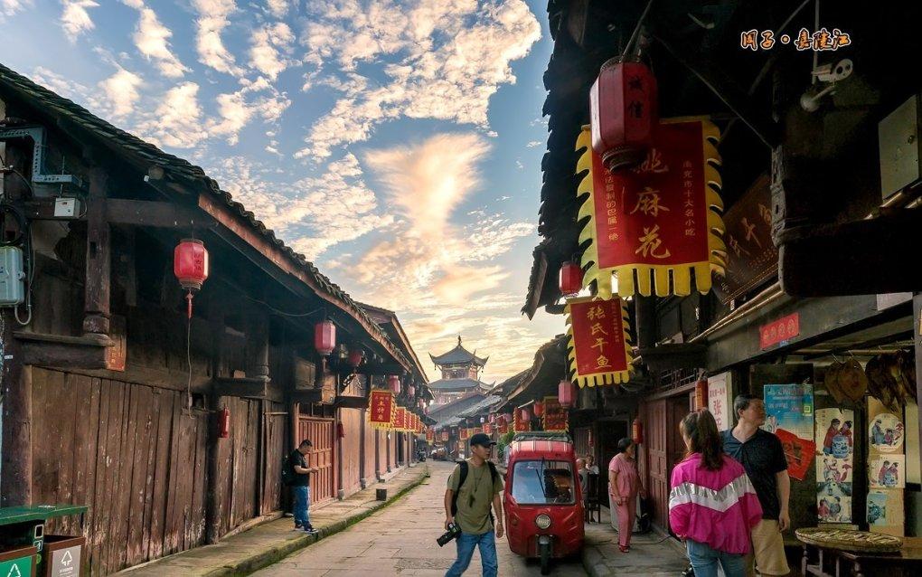 杨紫新剧依旧很能打，但这几点尴尬了